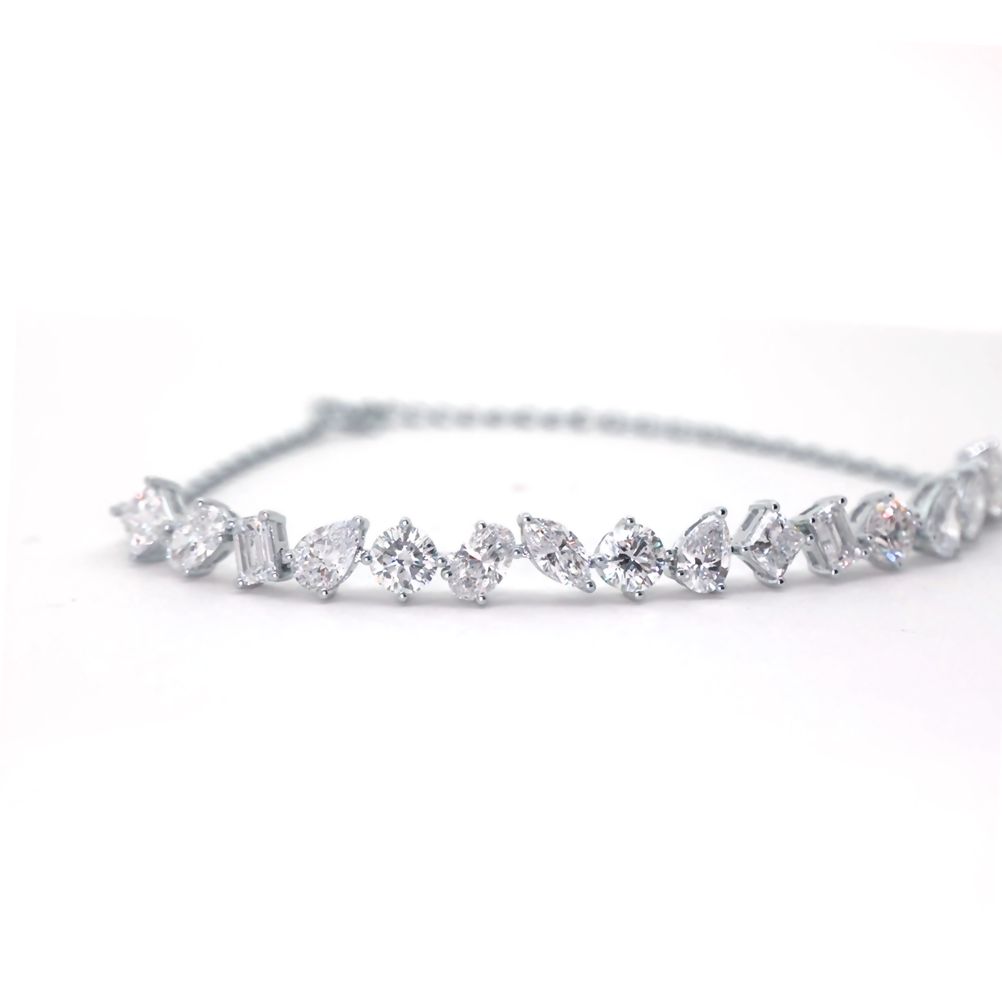 Gelang Berlian Eksperimen 3.38CTW Empat Cakar - LB251